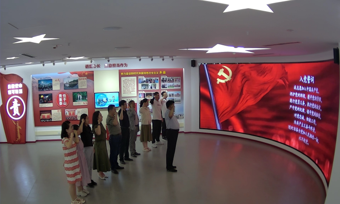 民族团结筑梦  廉政清风同行——经济管理学院党总支开展主题党日活动