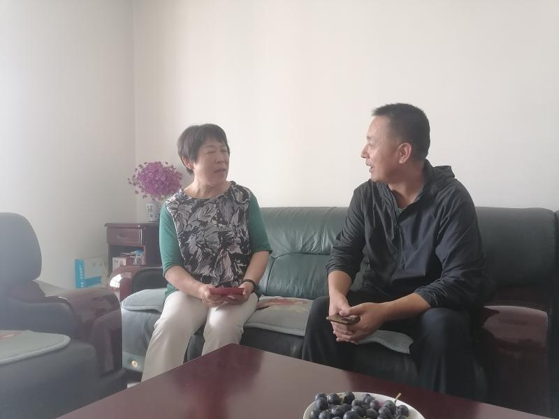 李红.jpg