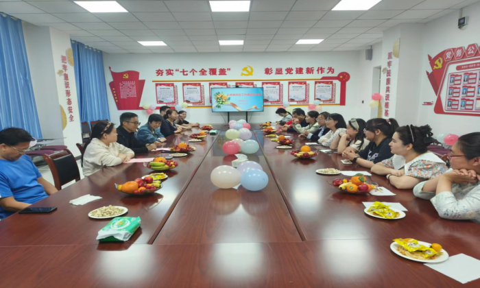 依依不舍情 浓浓祝福意 ——马克思主义学院举办王爽英同志 工作调动欢送会