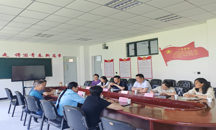 汇聚智慧      共谋专业发展——经济管理学院与自治区物流学会开展座谈交流