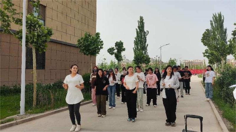 阳光体育，精彩心理 ——医学院开展心理素质拓展活动