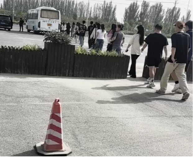 经济管理学院学生助力“ ‘畅游中国·幸福生活’2024年‘5·19中国旅游日’阿克苏地区主会场系列活动”